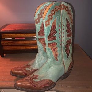 Old Gringo butterfly boots size 6